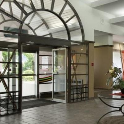 Travelodge By Wyndham Vancouver Airport Hotel