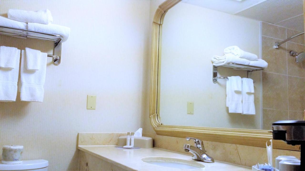 Travelodge By Wyndham Vancouver Airport